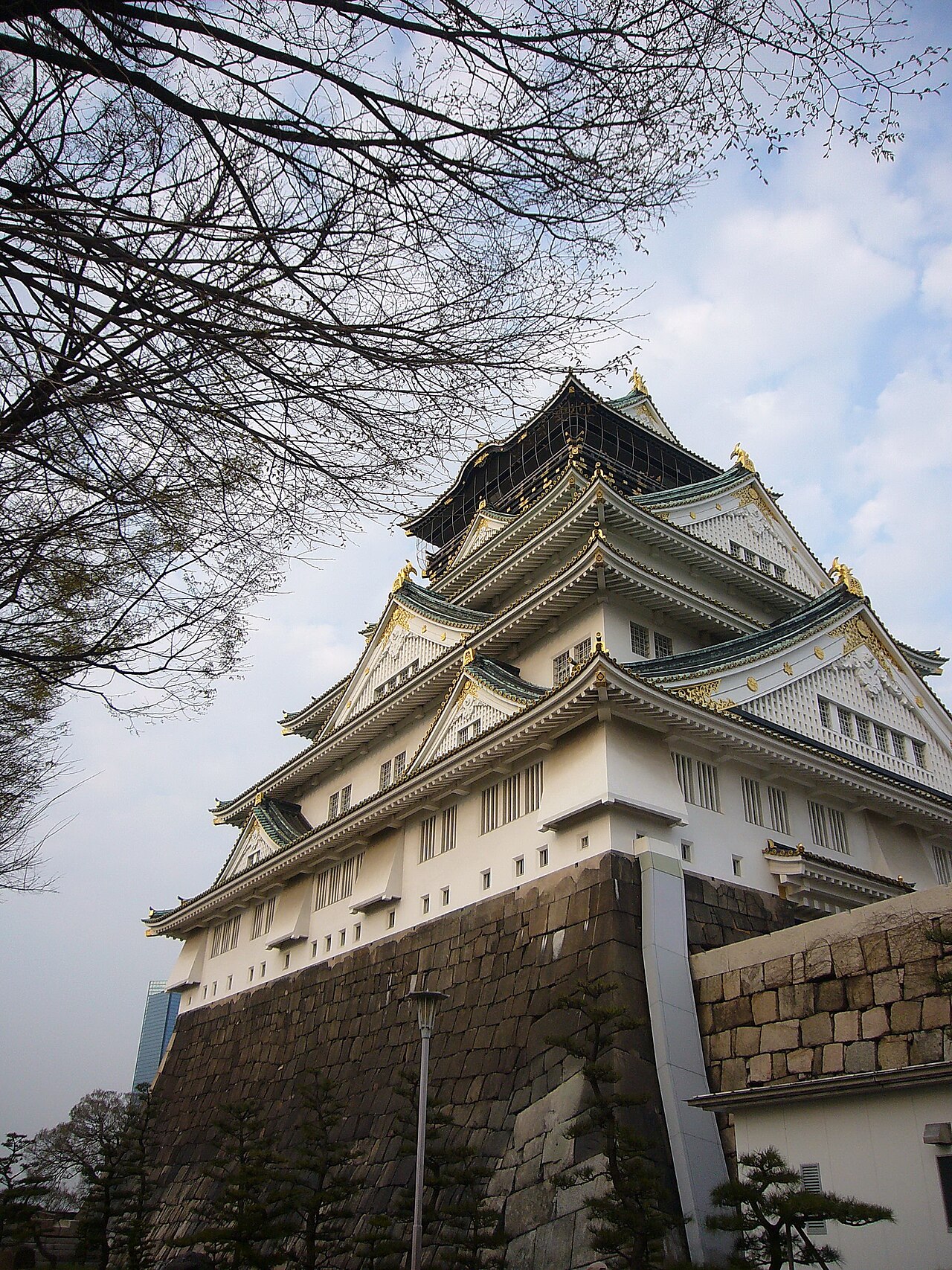 大阪城天守閣,Day2 市區行程的經典地標,護城河與石垣氣勢十足