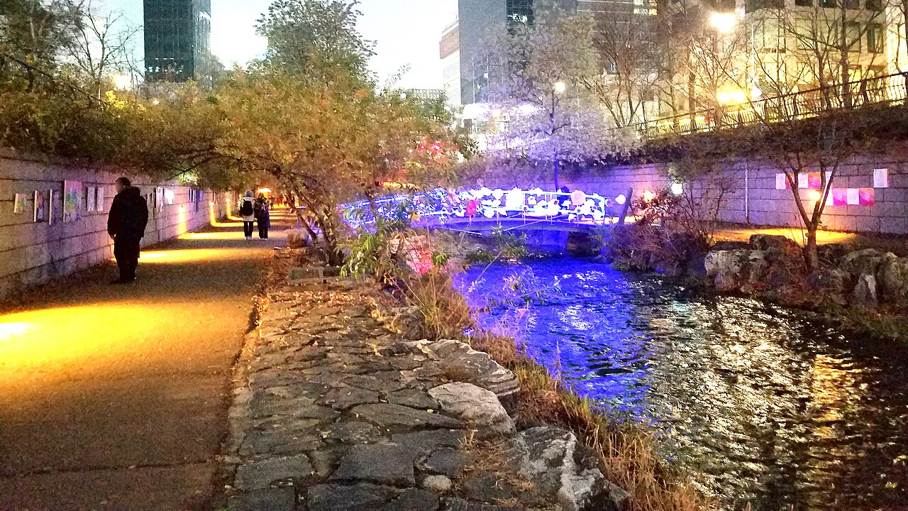 首爾明洞夜景