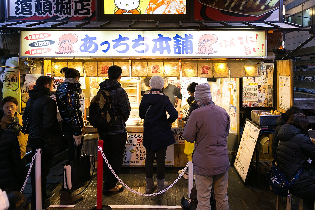 大阪章魚燒，內餡半熟、燙口才正宗（情境圖）