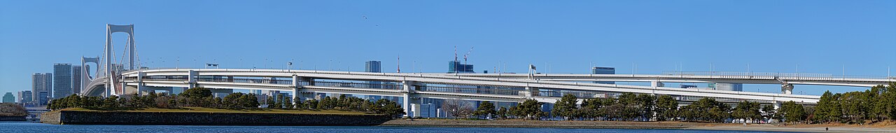 台場彩虹大橋與海濱——開闊好走,是帶小孩最後一天放電的好選擇(實景示意,CC 授權,非兩倫自攝)