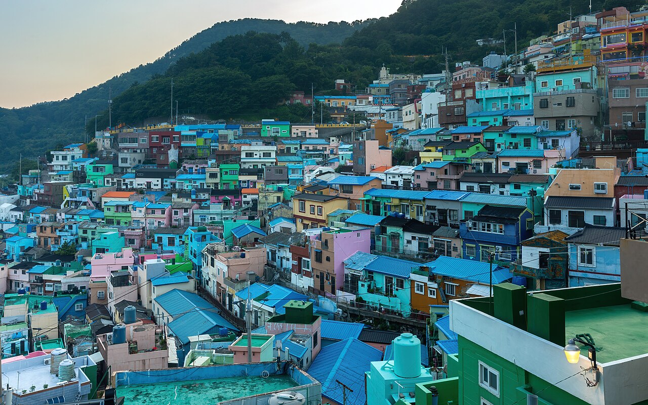 甘川洞文化村——從南浦洞往山上走就能到,南浦洞住宿最省腳程