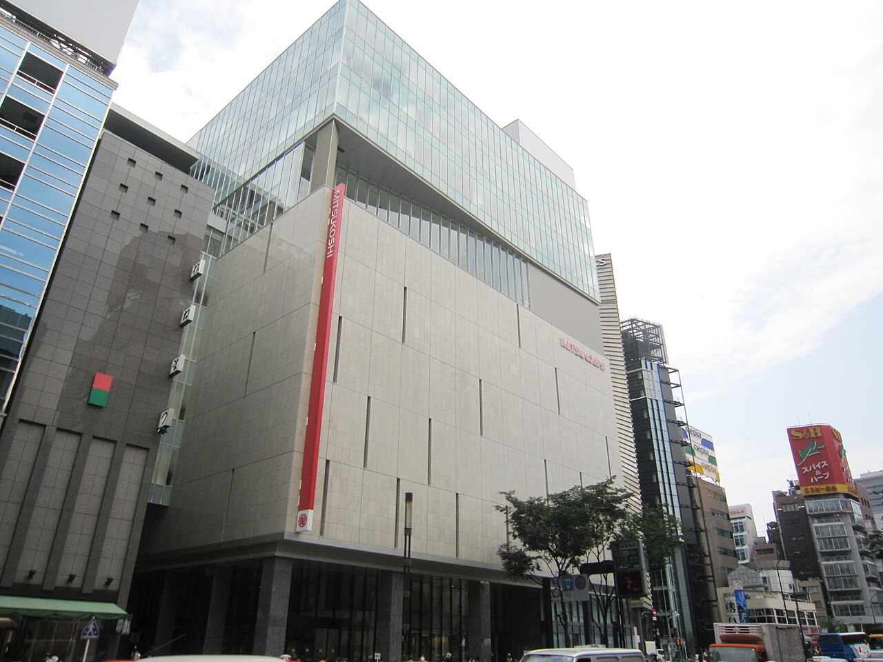 百貨公司是新制下最需要注意手續費的地方(示意圖,非本人拍攝)