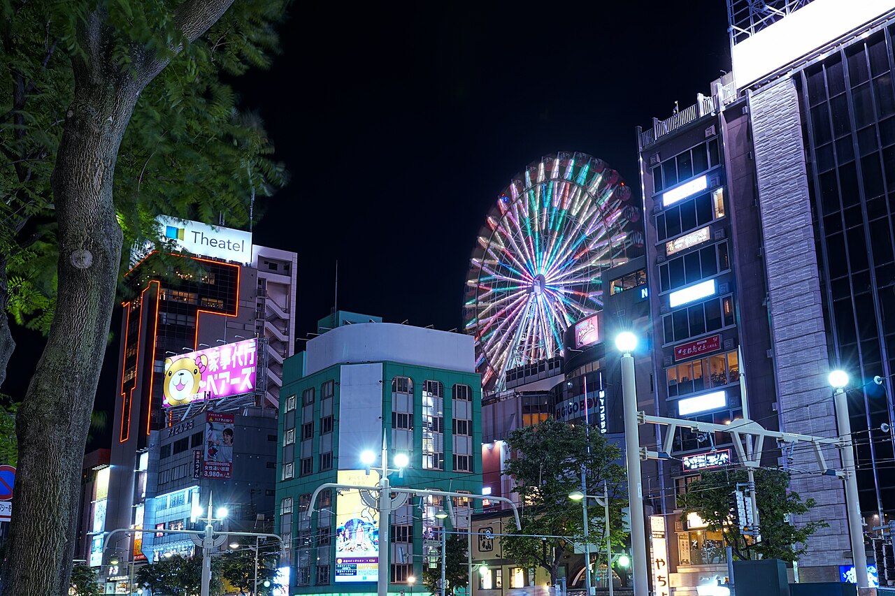 入夜後的薄野,北海道最大的歡樂街(示意圖,非本人拍攝)