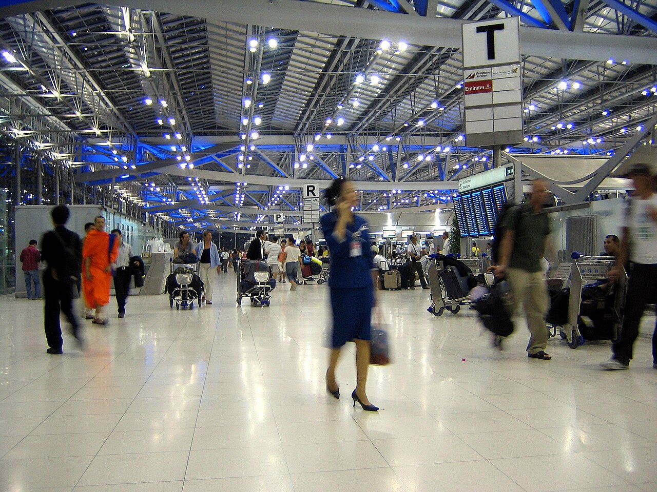 素萬那普機場大廳|曼谷機場到市區交通(示意圖,非本人拍攝)
