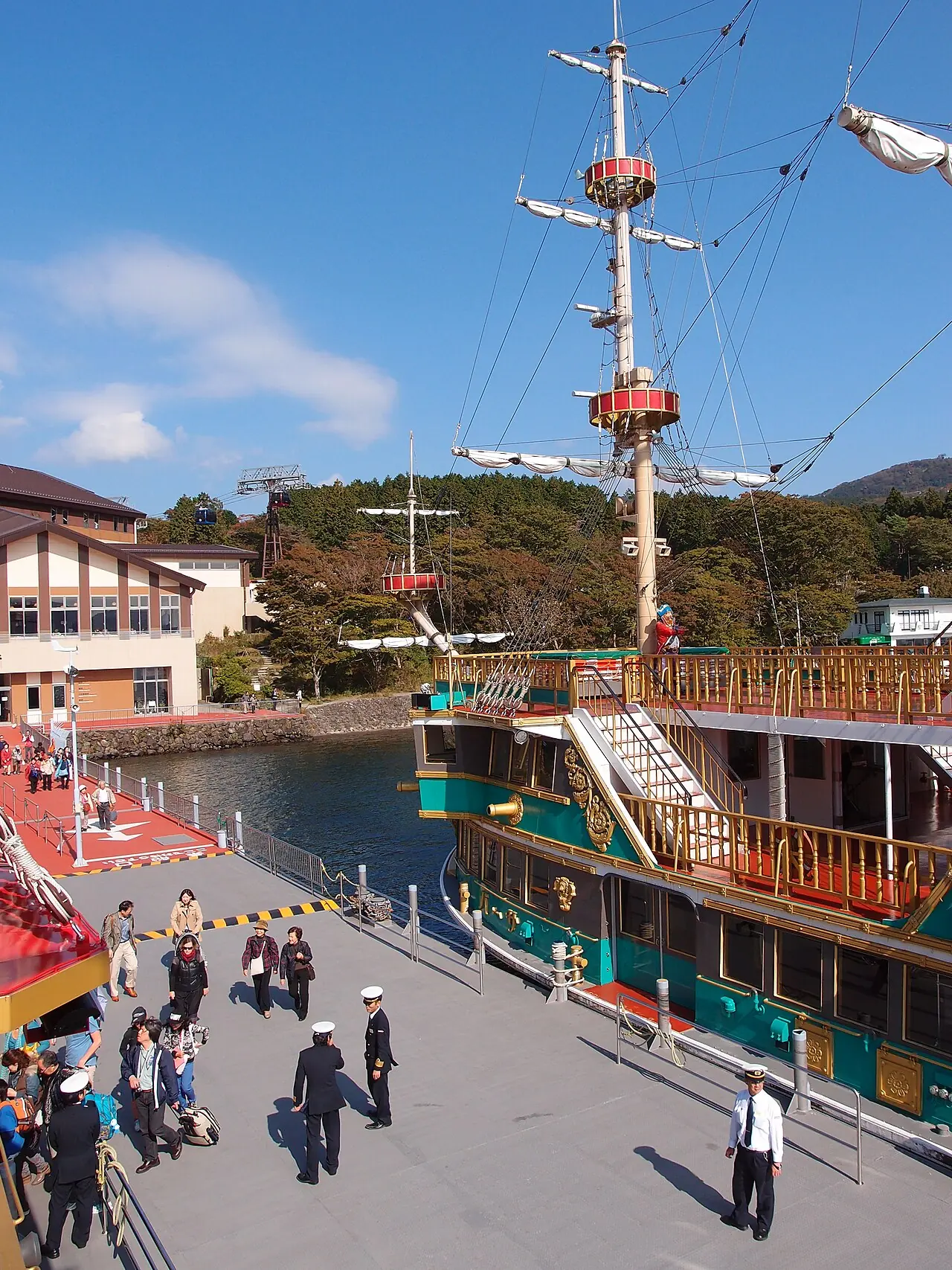 箱根蘆之湖海賊船航行實景