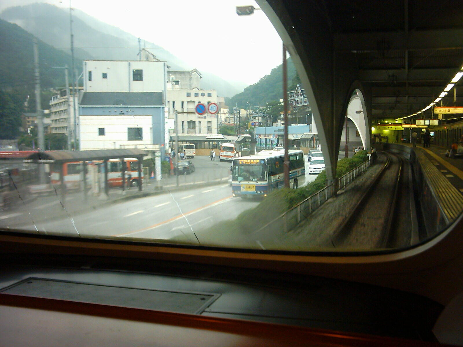 箱根湯本站・走路 3 分