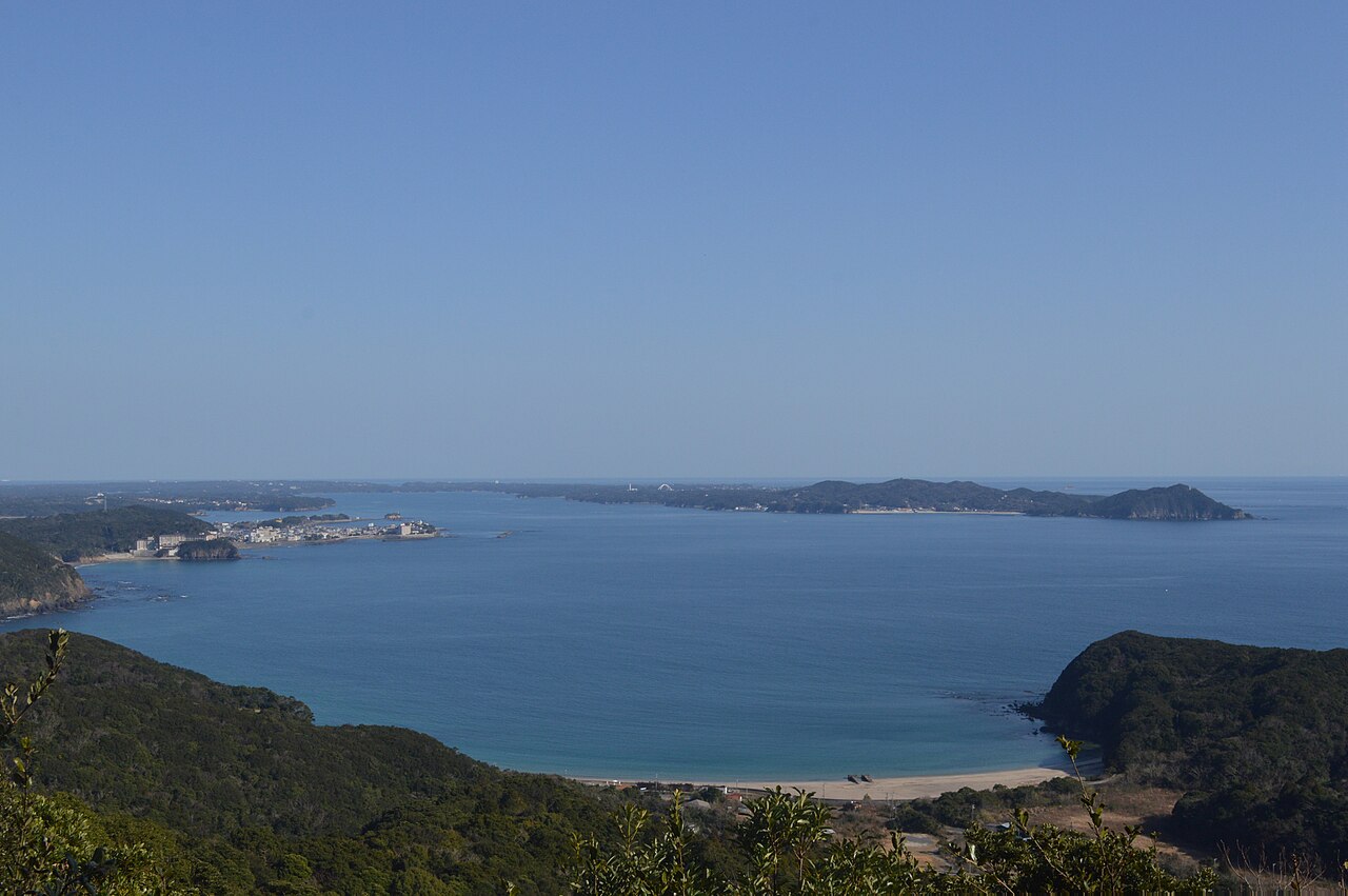 英虞灣與志摩半島。賢島是近鐵路線最深處，大阪難波過來普通運賃 2,770 日圓
